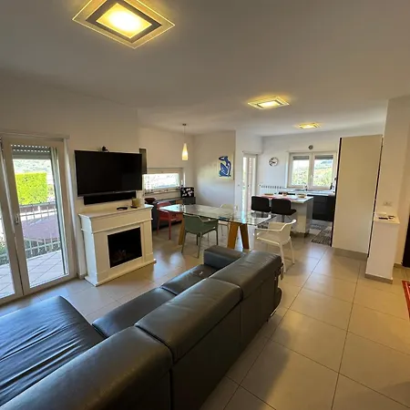 شقة Dimora Dei Visconti Sarrotino