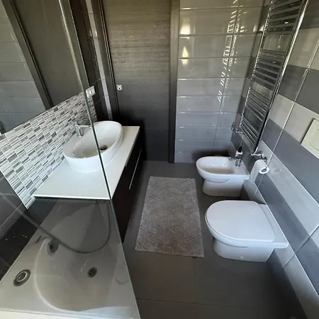 Dimora Dei Visconti דירה *