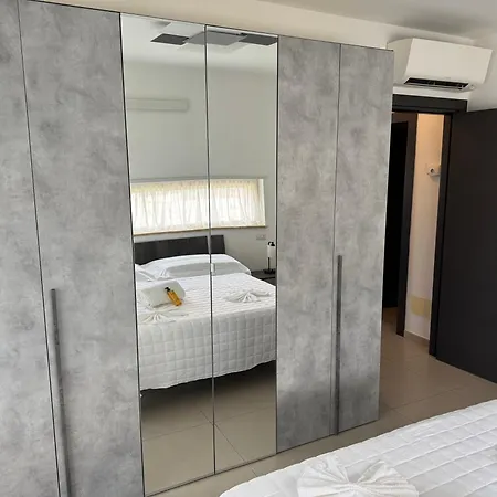 Dimora Dei Visconti Sarrotino